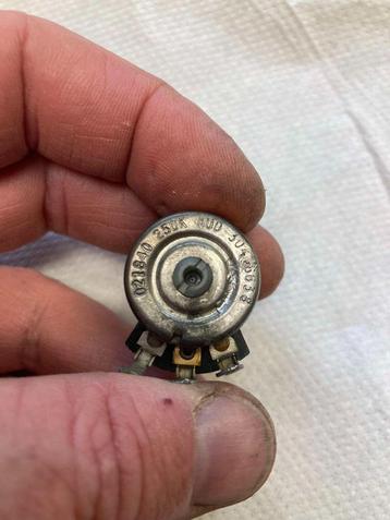 Fender audiopotentiometer 250 k 38e week 1966 beschikbaar voor biedingen