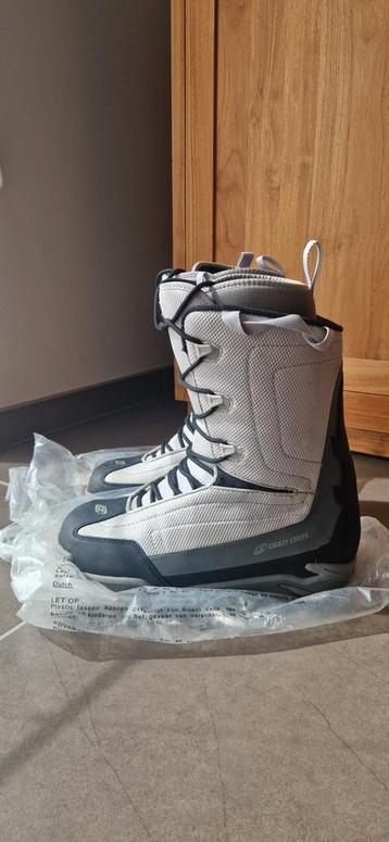 Crazy creek snowboard boots  beschikbaar voor biedingen