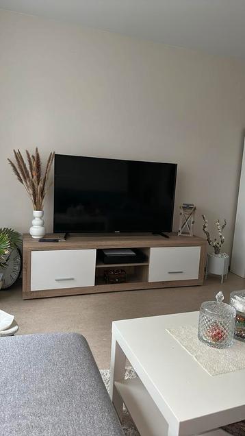 Tv meubel  beschikbaar voor biedingen