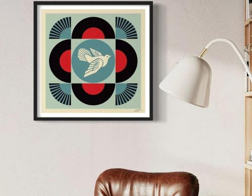 Fairey (Obey) Geometric Dove BLACK signed 2023, Antiquités & Art, Art | Lithographies & Sérigraphies, Enlèvement ou Envoi