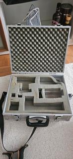 Valise metal appareil photo 30cmh sur 40cmL, Enlèvement