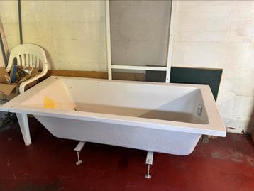 Baignoire neuve avec système de vidage Viega, Enlèvement, Neuf, Avec baignoire