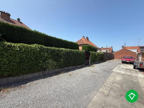 Stevige woning met 3 slaapkamers, tuin en garage in een rust, Immo, Huizen en Appartementen te koop, Provincie West-Vlaanderen