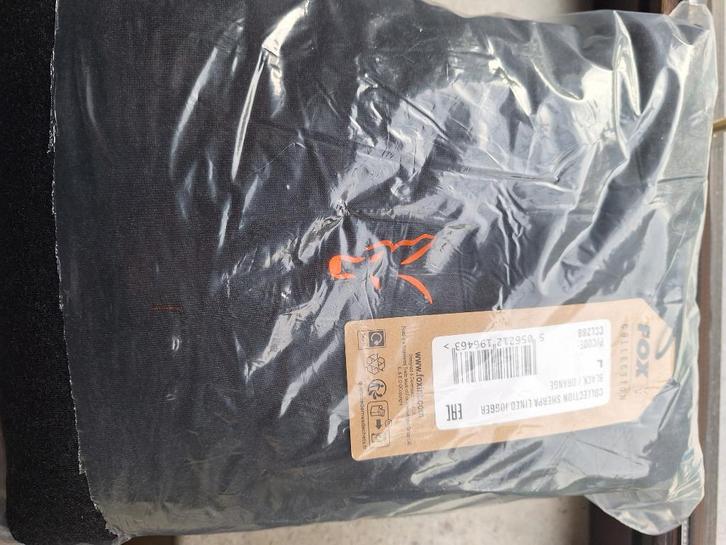 fox collection sherpa joggers black orange L splinternieuw, Watersport en Boten, Hengelsport | Witvissen, Nieuw, Overige typen