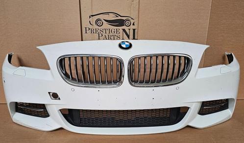 Voorbumper BMW 5 Serie F10 F11 M Pakket M550i Bumper Origine, Auto-onderdelen, Carrosserie, Bumper, BMW, Voor, Gebruikt, Ophalen of Verzenden