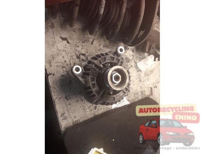 Dynamo van een Citroen C4 Grand Picasso, Auto-onderdelen, Motor en Toebehoren, Citroën, Gebruikt, 3 maanden garantie, Ophalen of Verzenden