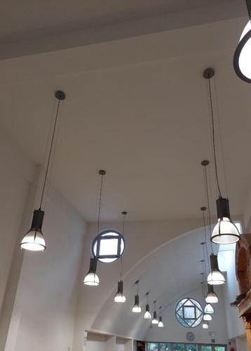 16 x hanglampen komend van werkende omgeving beschikbaar voor biedingen