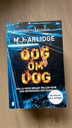 Oog om oog MJ Arlidge, Boeken, Ophalen, Gelezen