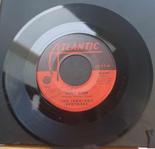 The Jennings Brothers — Geen haast - VG+ Soul, Northern Soul, Cd's en Dvd's, Vinyl Singles, Gebruikt, Single, R&B en Soul, 7 inch