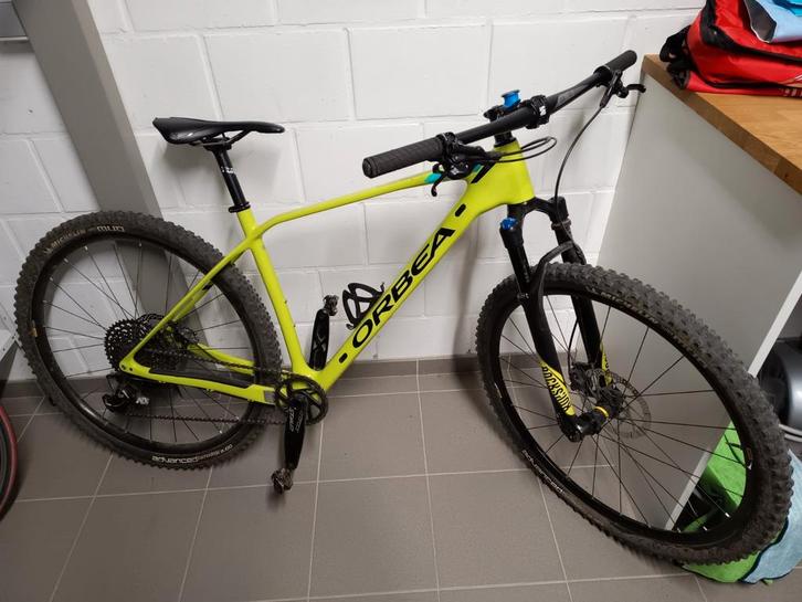 Orbea Alma M25 Carbon 2020 - Topstaat - Extra banden, Fietsen en Brommers, Fietsen | Mountainbikes en ATB, Zo goed als nieuw, Hardtail