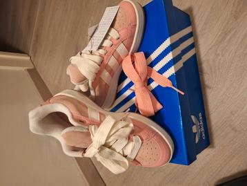Adidas sneakers nieuw  beschikbaar voor biedingen