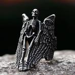Skull ring Angel of Death - RVS Edelstaal, Handtassen en Accessoires, Nieuw, Dame of Heer, IJzer of Staal, Zilver