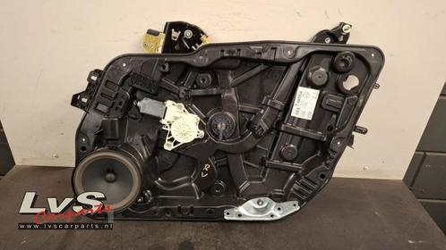 Ruitmechaniek 4Deurs rechts-voor van een Mercedes CLA, Auto-onderdelen, Ruiten en Toebehoren, Mercedes-Benz, Gebruikt, 3 maanden garantie