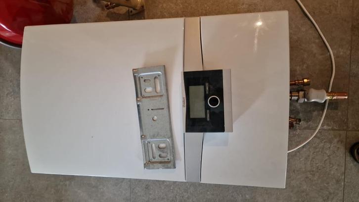 Ecotec Plus VCW 296/5-5 (25kw CV - 30kw SAN), Doe-het-zelf en Bouw, Chauffageketels en Boilers, Gebruikt, Boiler, Aardgas, 20 tot 100 liter