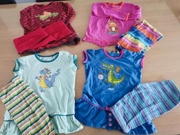 woody pyjama's  beschikbaar voor biedingen