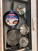 Nieuwe uitzet (potten, bestek, borden, glazen), Ophalen, Zo goed als nieuw