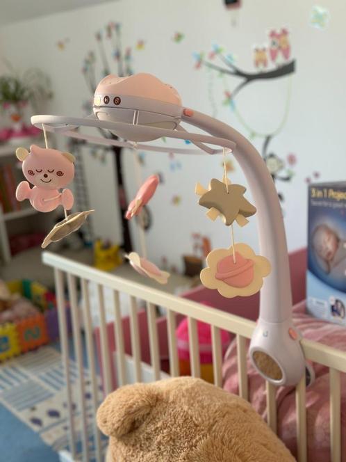 Bed Mobiel Musical Projector 3 in 1, Kinderen en Baby's, Speelgoed | Babyspeelgoed, Zo goed als nieuw, Mobiel, Met licht, Met geluid