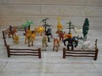 Lot de 15 figurines animaux avec décor, Verzenden, Zo goed als nieuw