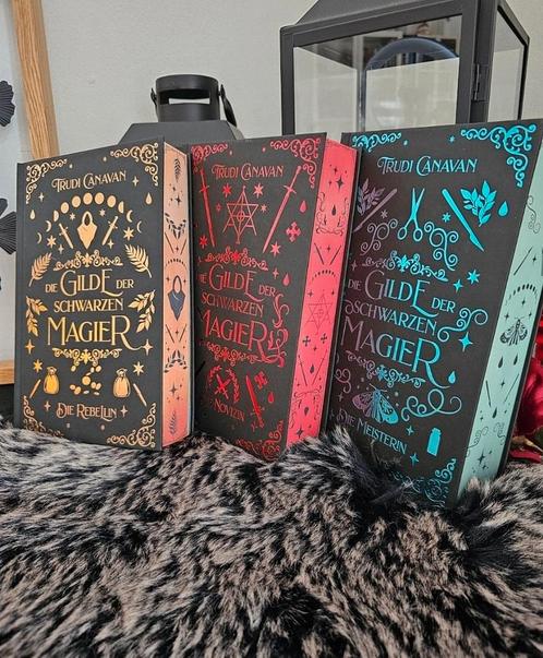 Het Gilde der Schwarzen Magier Luxus Collection, Boeken, Fantasy, Nieuw, Ophalen of Verzenden