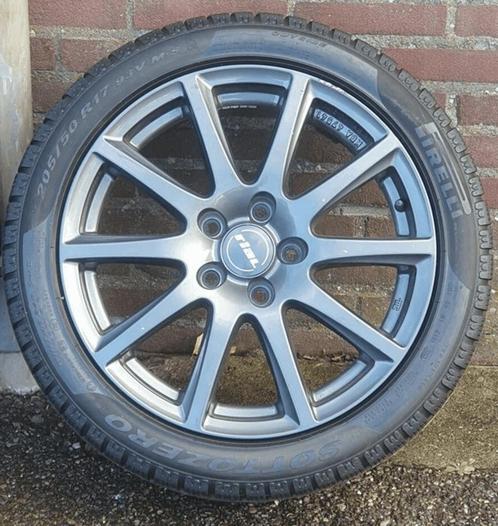 Volkswagen Passat CC Nette 17 inch Pirelli winterset 205 / 5, Auto-onderdelen, Banden en Velgen, Banden en Velgen, Winterbanden