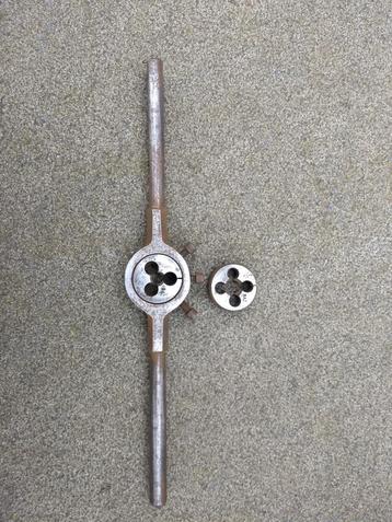 Wringijzer voor snijplaten plus 2 snijplaten beschikbaar voor biedingen