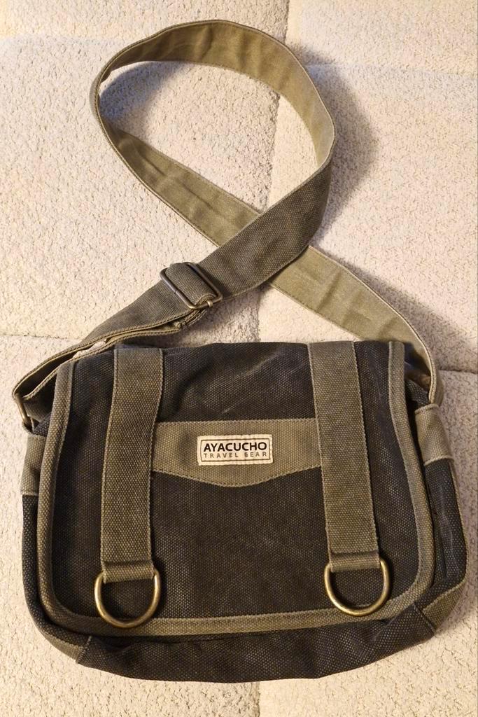 Ayacucho stoere canvas schoudertas, Handtassen en Accessoires, Tassen | Schoudertassen, Zo goed als nieuw, Grijs, Ophalen of Verzenden
