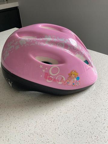 Mooie roze prinsessen fietshelm van Decathlon 