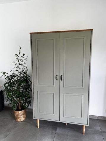 Armoire deux portes  beschikbaar voor biedingen