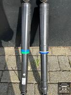 Schokbreker achter Toyota hi lux  SET L/R SAMEN € 99 PER STU, Ophalen, Nieuw, Toyota