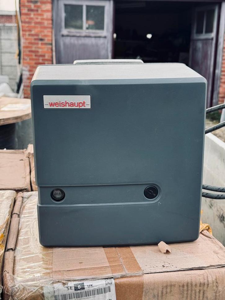 Mazout branders te koop - Weishaupt & Vectron en PS 005, Doe-het-zelf en Bouw, Verwarming en Radiatoren, Zo goed als nieuw, Kachel
