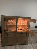 Moderne vitrinekast met verlichting+vele opbergmogelijkheis, Ophalen, Zo goed als nieuw