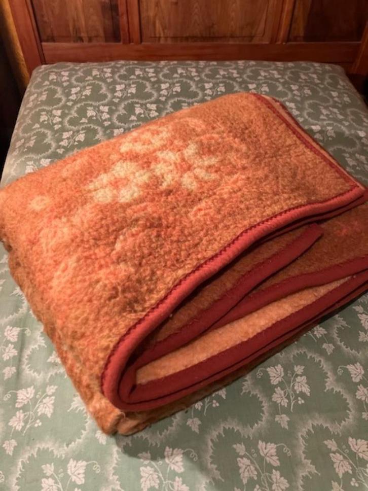 SOLE MIO DEKEN 100% WOL 210 OP 230 CM, Huis en Inrichting, Slaapkamer | Beddengoed, Gebruikt, Deken of Dekbed, Tweepersoons, Bruin
