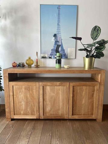 Teak houten dressoir beschikbaar voor biedingen