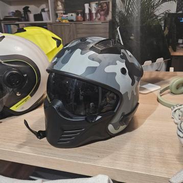 Vito Jet Bruzano helm XL disponible aux enchères