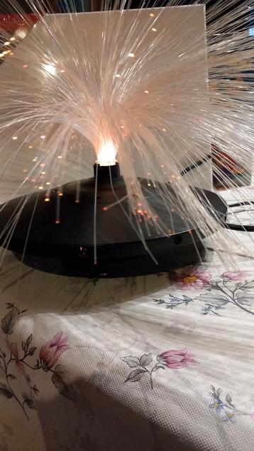 Ufo sfeerlamp beschikbaar voor biedingen