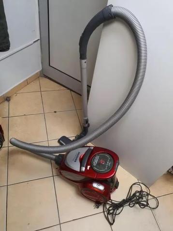 stofzuiger, Elektronische apparatuur, Stofzuigers, Ophalen, Gebruikt, Stofzuiger, 1600 tot 2000 watt