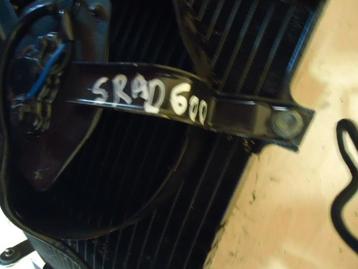 GSXR600 1997 - 2000 Suzuki Radiator D1-20652 beschikbaar voor biedingen