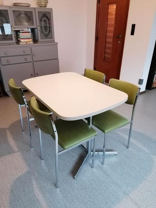 Vintage eettafel met 4 stoelen, Huis en Inrichting, Tafels | Eettafels, Gebruikt, Ophalen