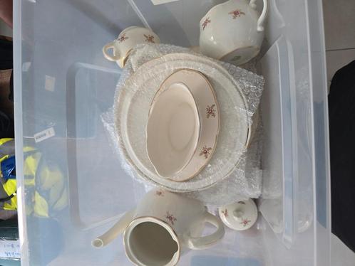 Compleet vintage Boch Frères servies – La Louvière – bloemen, Antiek en Kunst, Antiek | Servies compleet, Ophalen