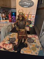 Statue samourai, Collections, Enlèvement