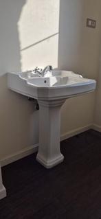 Lavabo met kraan - vintage, Doe-het-zelf en Bouw, Sanitair, Ophalen, Gebruikt, Kraan