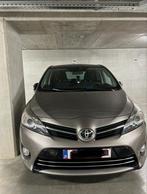 Toyota verso 1,6 essence entre bon état., Auto's, Zwart, 4 cilinders, 1600 cc, 5 deurs