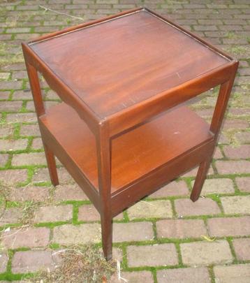 Mooi Speciaal Houten Tafeltje met lade - 46x43x69 beschikbaar voor biedingen