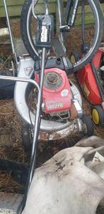 4 grasmaaier voor onderdelen motor is niet block, Tuin en Terras, Grasmaaiers, Ophalen