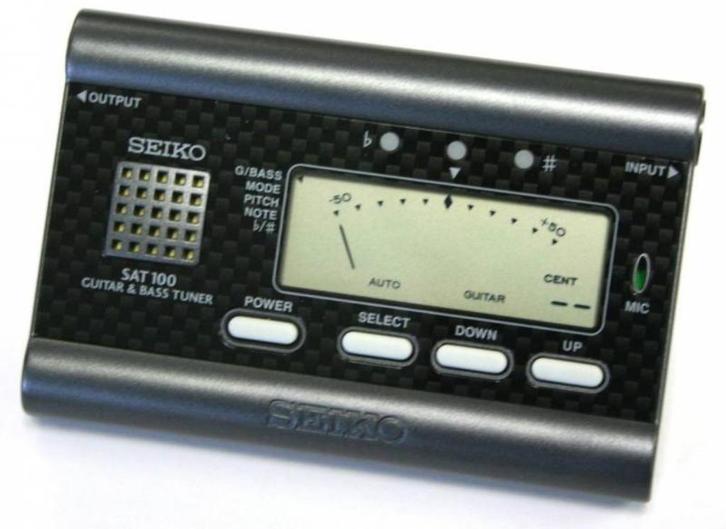 Seiko SAT 100 gitaar- en bastuner, Muziek en Instrumenten, Instrumenten | Toebehoren, Zo goed als nieuw, Ophalen of Verzenden