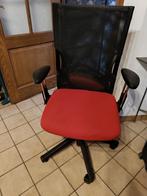 Chaise de bureau très bon qualité accoudoirs et dos réglable, Maison & Meubles, Chaises de bureau, Comme neuf, Chaise de bureau