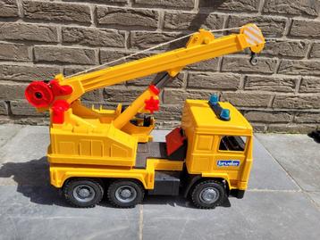 Bruder vrachtwagen + Little tikes vrachtwagen en traktor beschikbaar voor biedingen