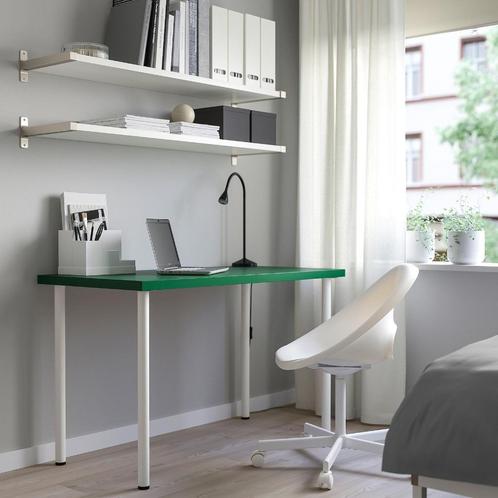 Bureau blad groen IKEA Linnmon tafelblad met 2 poten, Huis en Inrichting, Bureaus, Zo goed als nieuw, Bureau, In hoogte verstelbaar