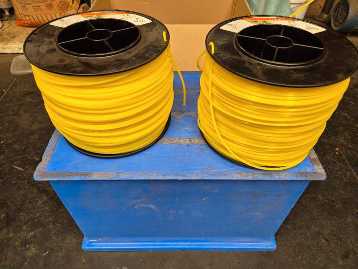 Stihl maaidraad, vierkant 3,0 mm + 2,7mm, Tuin en Terras, Bosmaaiers, Nieuw, Ophalen of Verzenden