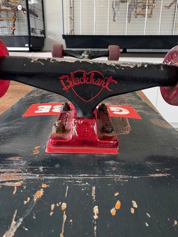 Gebruikt skateboard met uitstekende onderdelen, Sport en Fitness, Skateboarden, Ophalen, Zo goed als nieuw, Skateboard